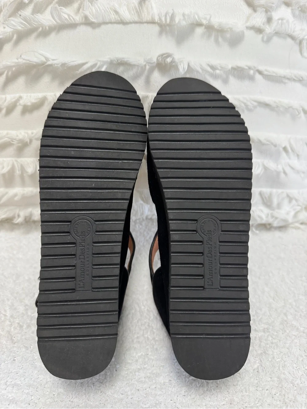 L'Amour des Pieds 'Audric' Platform T-Strap Sandal (Women)
